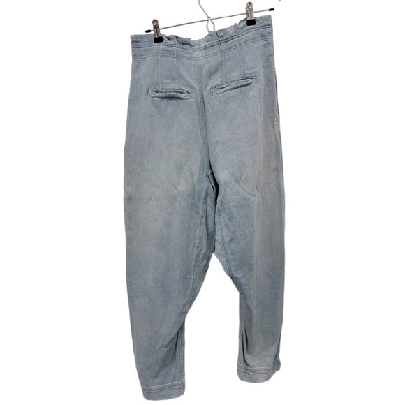 Free People Mover and  Shaker Pleated Paper Bag Jean in Indigo .Size 2 - Picture 5 of 11
